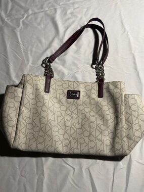 Calvin Klein Womens Purse Inner Pocket Zipper White/Cream